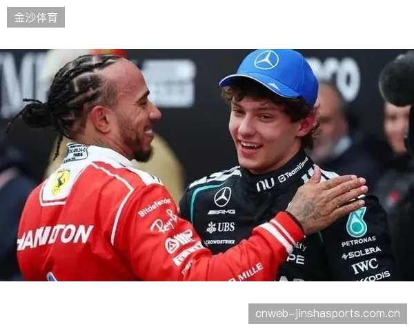 汉密尔顿争议罚时登榜：F1赛道上的风波与荣耀